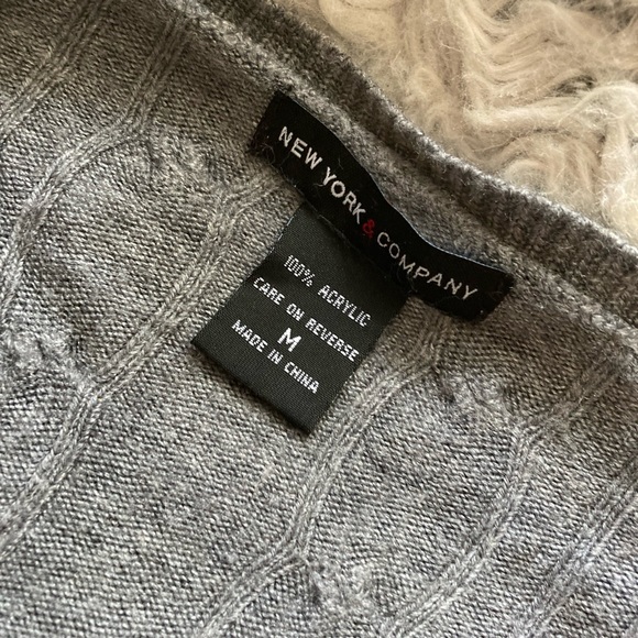 Sweater - Picture 3 of 3